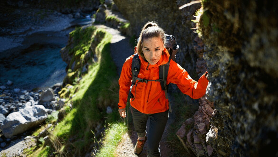 Sac d’excursion : les indispensables pour partir une journée sans trop porter
